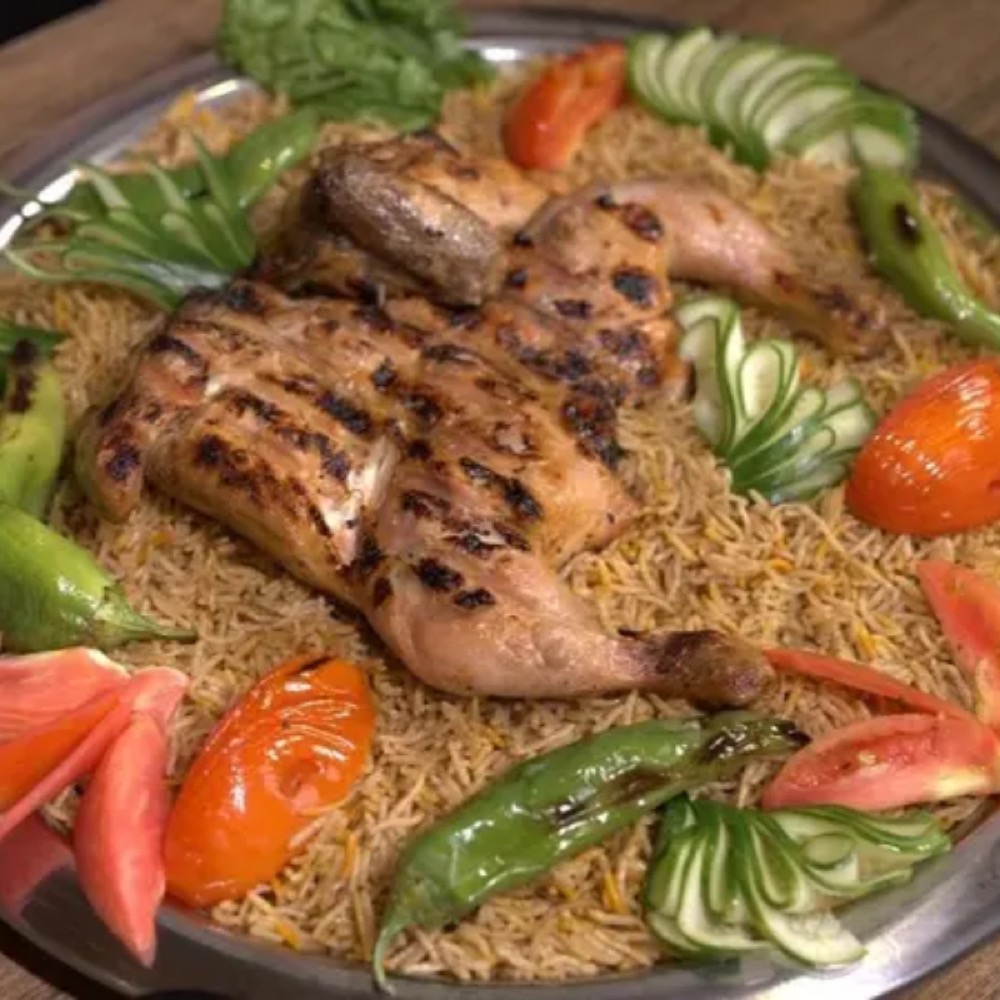 Grilled Chargha Platter, Rice topped with grilled chicken, vegetables and sauces, Sufraq Karachi